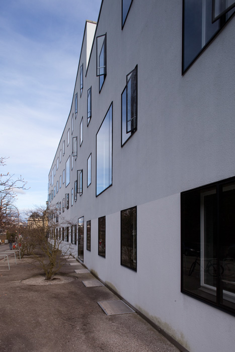 Uni-Neubau (Uni-S) an der Schanzeneckstrasse (Frontseite)